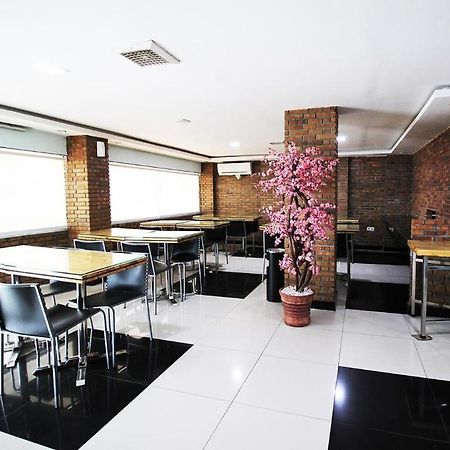 Amaliun Hotel Medan Ngoại thất bức ảnh