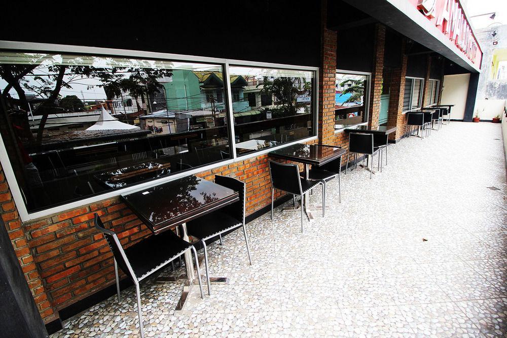 Amaliun Hotel Medan Ngoại thất bức ảnh