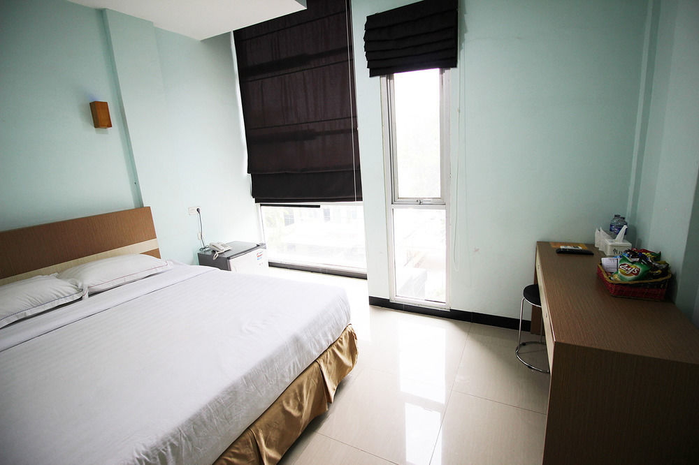 Amaliun Hotel Medan Ngoại thất bức ảnh